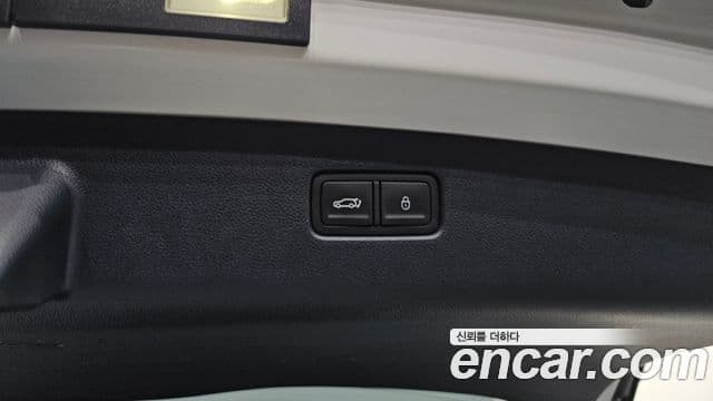 Genesis GV70 2024 — фото 20 из 20