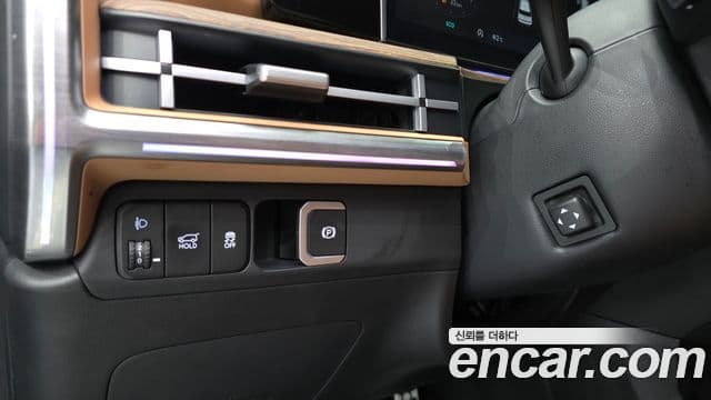 Hyundai Santa Fe 2024 — ფოტო 16/20
