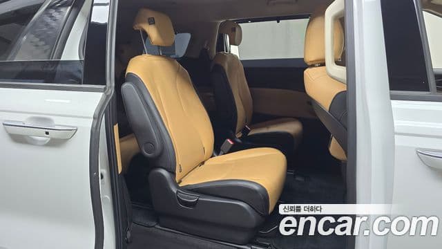 Kia Carnival 2022 — Фото 12/20