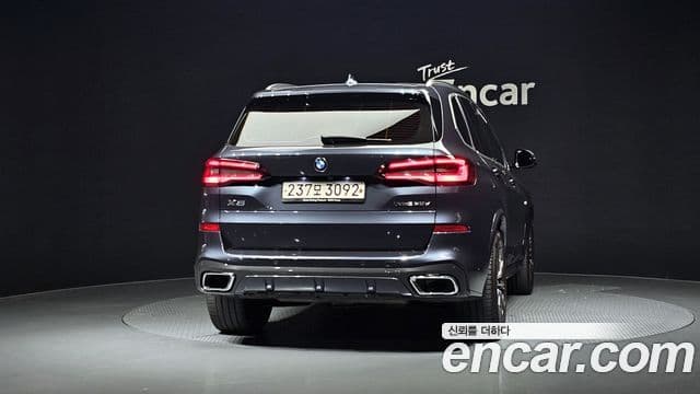 BMW X5 2020 — ფოტო 13/20