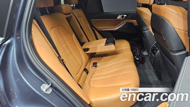 BMW X5 2020 — ფოტო 18/20
