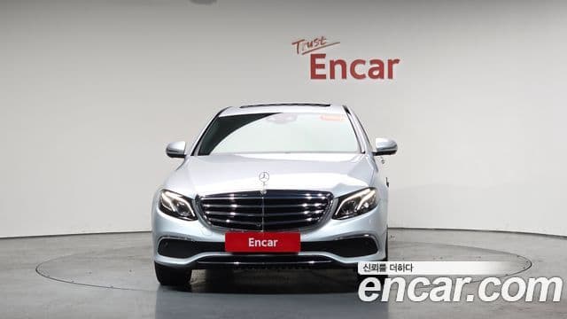 Mercedes-Benz E-Class 2018 — Şəkil 3/20