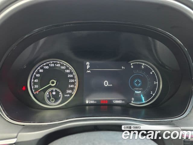 Genesis GV70 2021 — ფოტო 7/16
