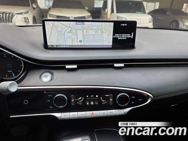 Genesis GV70 2021 — ფოტო 3/16