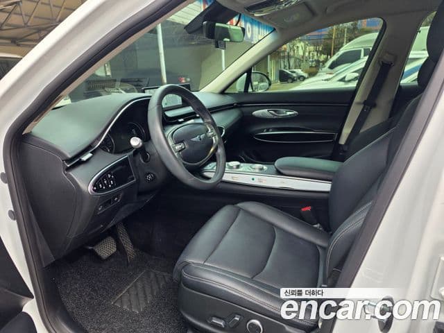 Genesis GV70 2021 — ფოტო 12/16