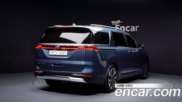 Kia Carnival 2020 — ფოტო 1/20