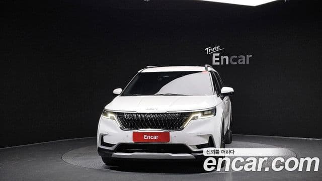 Kia Carnival 2021 — ფოტო 3/20