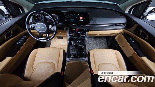 Kia Carnival 2021 — ფოტო 7/20