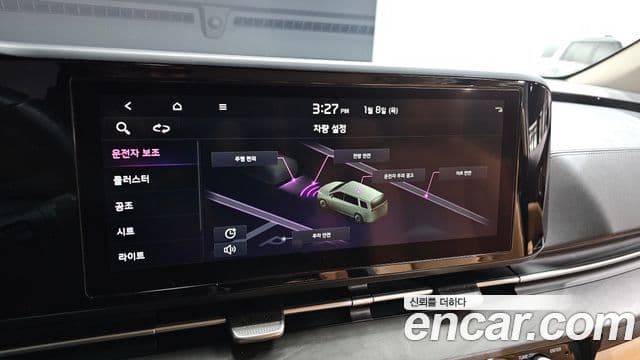 Kia Carnival 2021 — ფოტო 17/20