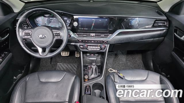 Kia Niro 2020 — Фото 7/20