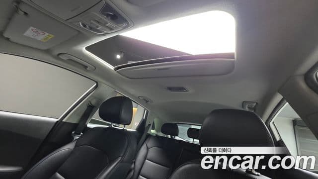 Kia Niro 2020 — Фото 11/20