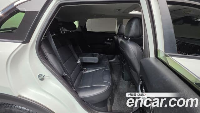 Kia Niro 2020 — Фото 19/20