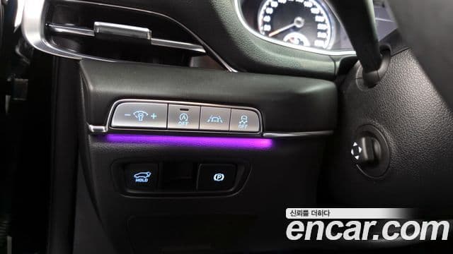Genesis GV80 2020 — ფოტო 13/20