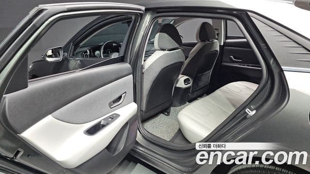 Hyundai Avante 2020 — Şəkil 12/20
