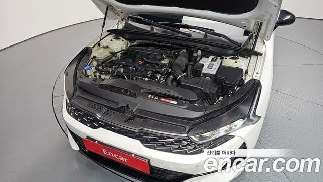 Kia K5 2020 — ფოტო 6/20
