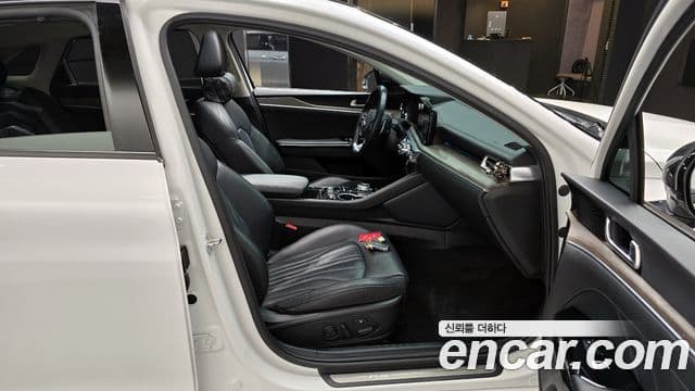 Kia K5 2020 — ფოტო 11/20