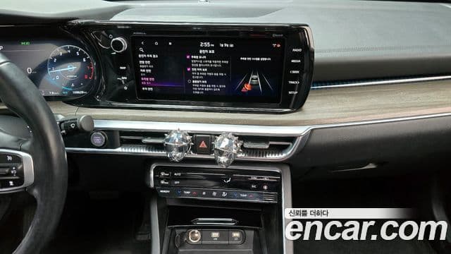 Kia K5 2020 — ფოტო 14/20