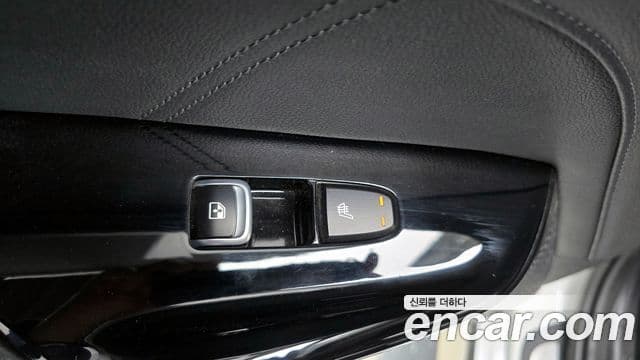 Kia K5 2020 — ფოტო 16/20