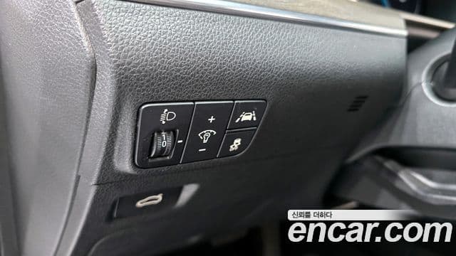 Kia K5 2020 — ფოტო 17/20