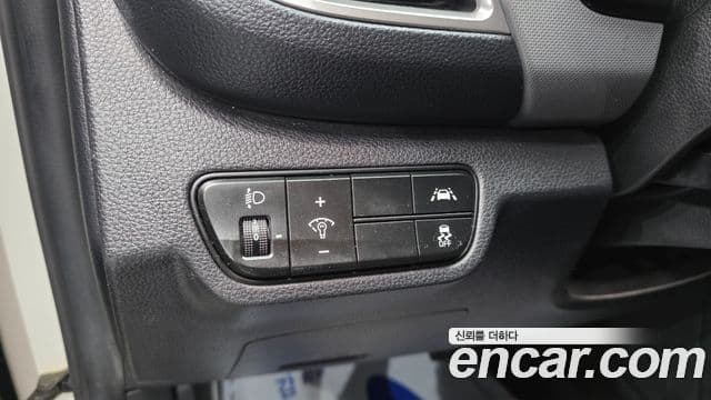 Kia Seltos 2021 — Şəkil 12/20