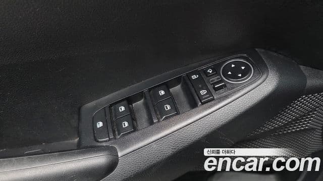 Kia Seltos 2021 — Şəkil 17/20