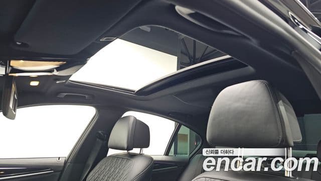 BMW 5 Series 2021 — Şəkil 18/20
