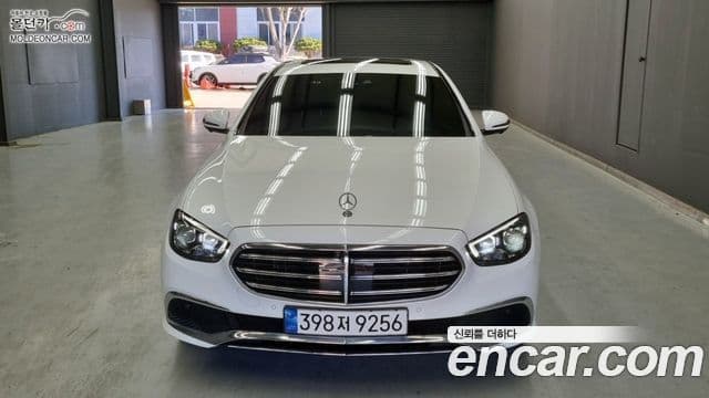 Mercedes-Benz E-Class 2023 — Şəkil 2/18