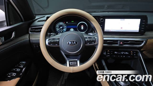 Kia K5 2020 — Şəkil 13/20