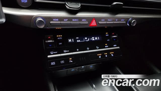 Hyundai Grandeur 2022 — Şəkil 17/20