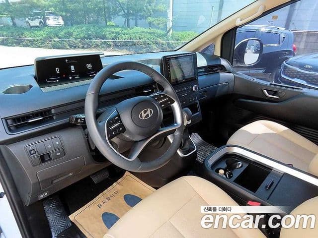 Hyundai Staria 2024 — Şəkil 9/20