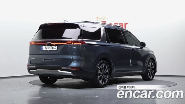 Kia Carnival 2023 — Фото 2/20