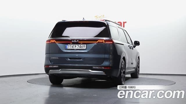 Kia Carnival 2023 — Фото 4/20