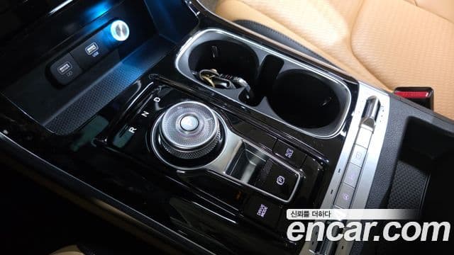 Kia Carnival 2023 — Фото 9/20