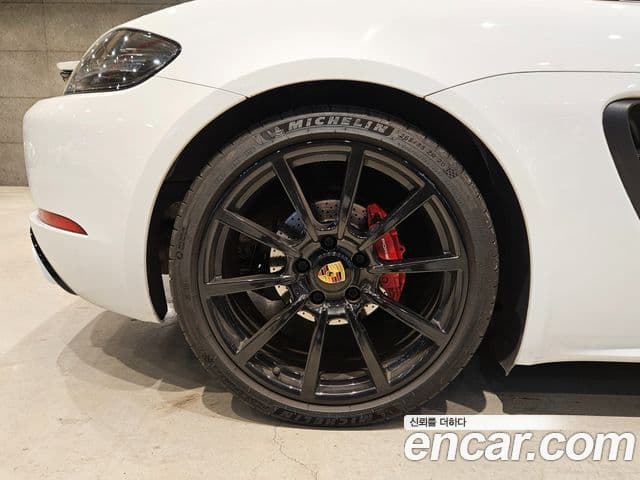 Porsche 718 Boxster 2019 — Photo 14/20