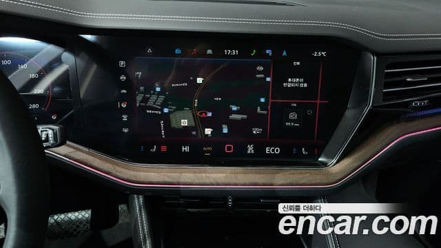Volkswagen Touareg 2024 — ფოტო 14/20