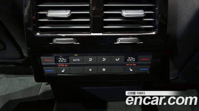 Volkswagen Touareg 2024 — Şəkil 19/20