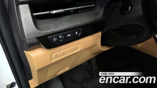 Kia Carnival 2022 — Фото 16/20
