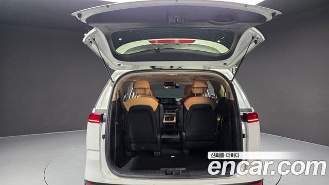 Kia Carnival 2022 — Фото 20/20