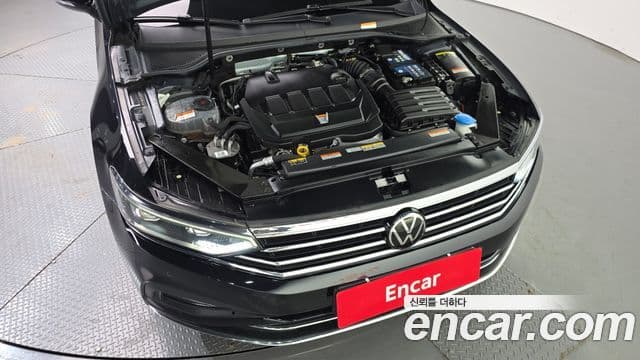Volkswagen Passat GT 2022 — Şəkil 5/20