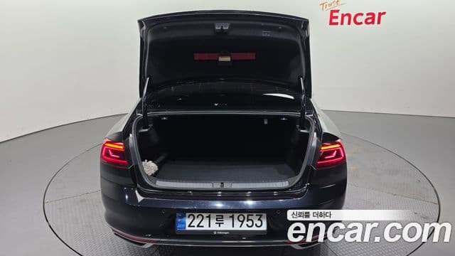 Volkswagen Passat GT 2022 — Şəkil 20/20