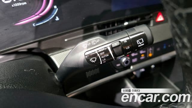 Kia Sportage 2021 — ფოტო 16/20