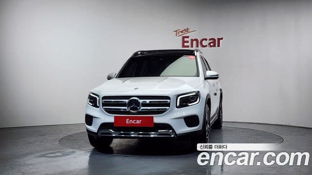 Mercedes-Benz GLB-Class 2021 — ფოტო 3/20