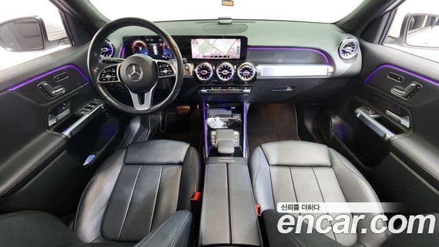 Mercedes-Benz GLB-Class 2021 — ფოტო 7/20