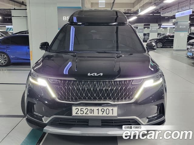 Kia Carnival 2021 — Photo 9/20