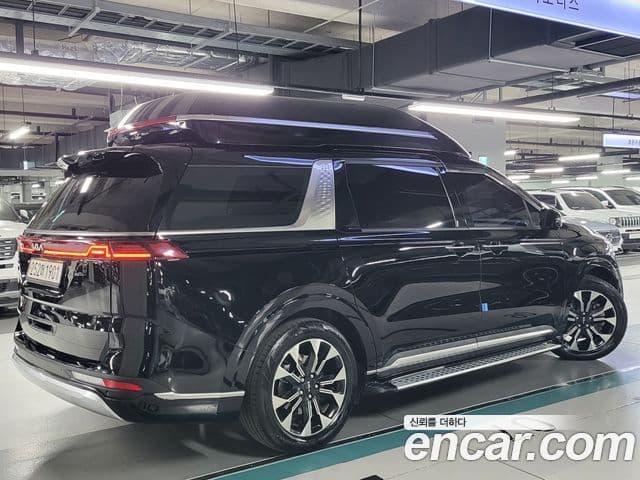 Kia Carnival 2021 — Photo 11/20