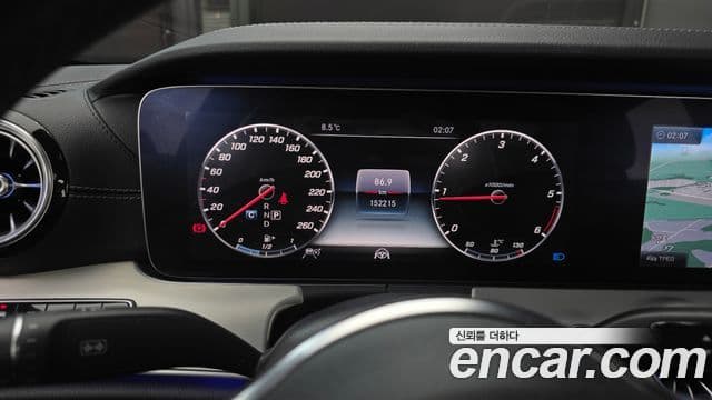 Mercedes-Benz CLS-Class 2019 — Photo 16/20