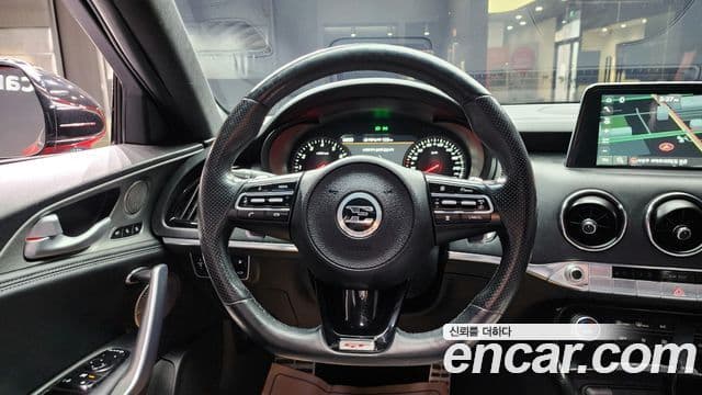 Kia Stinger 2019 — Şəkil 14/20