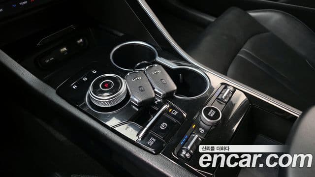 Kia K5 2020 — Photo 12/20