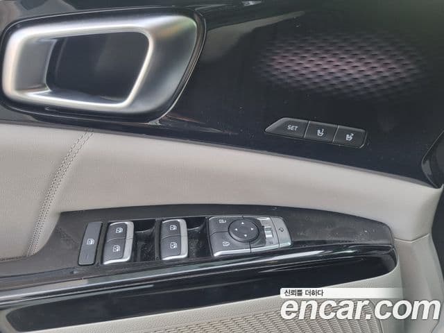 Kia Carnival 2021 — Şəkil 13/19