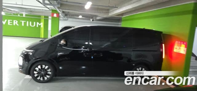 Hyundai Staria 2025 — Şəkil 2/20